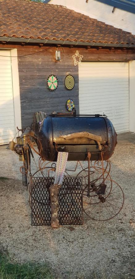Camping La Petite Houmee Curzay-sur-Vonne Buitenkant foto